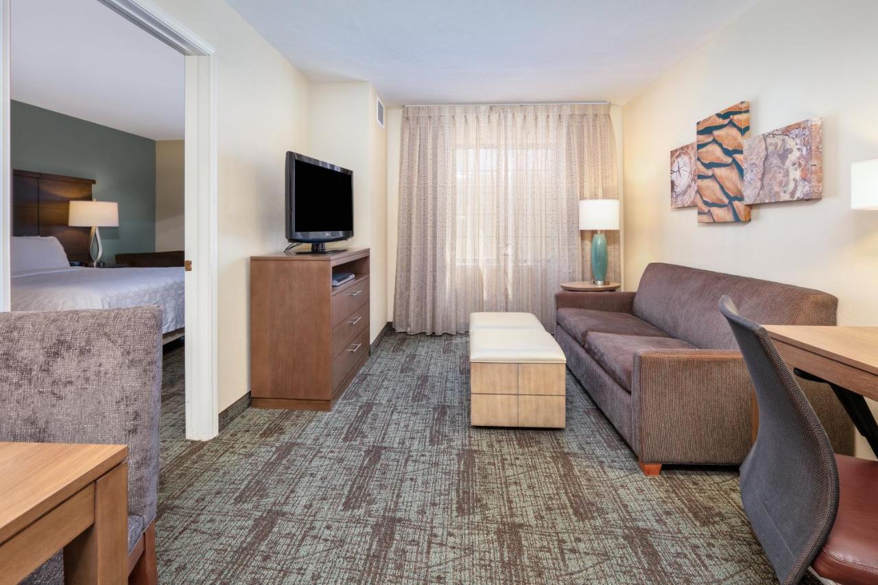 Staybridge By Ihg Hotel